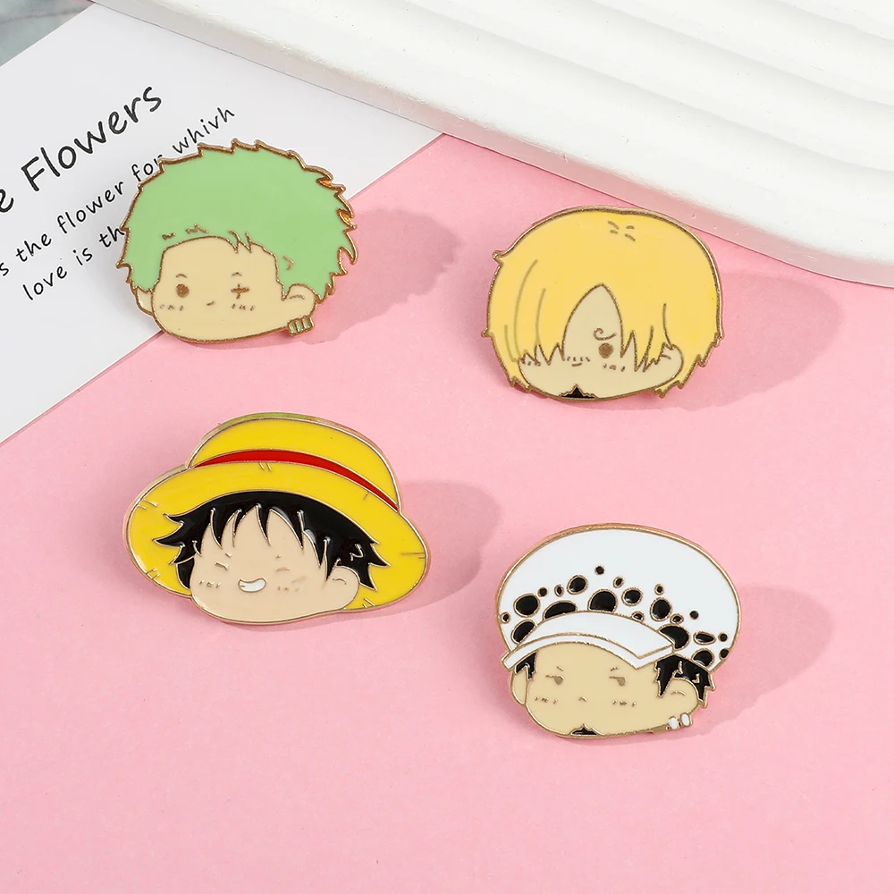 Lot de 4 broches personnages d - Cosplay Anime Zoro avis et prix