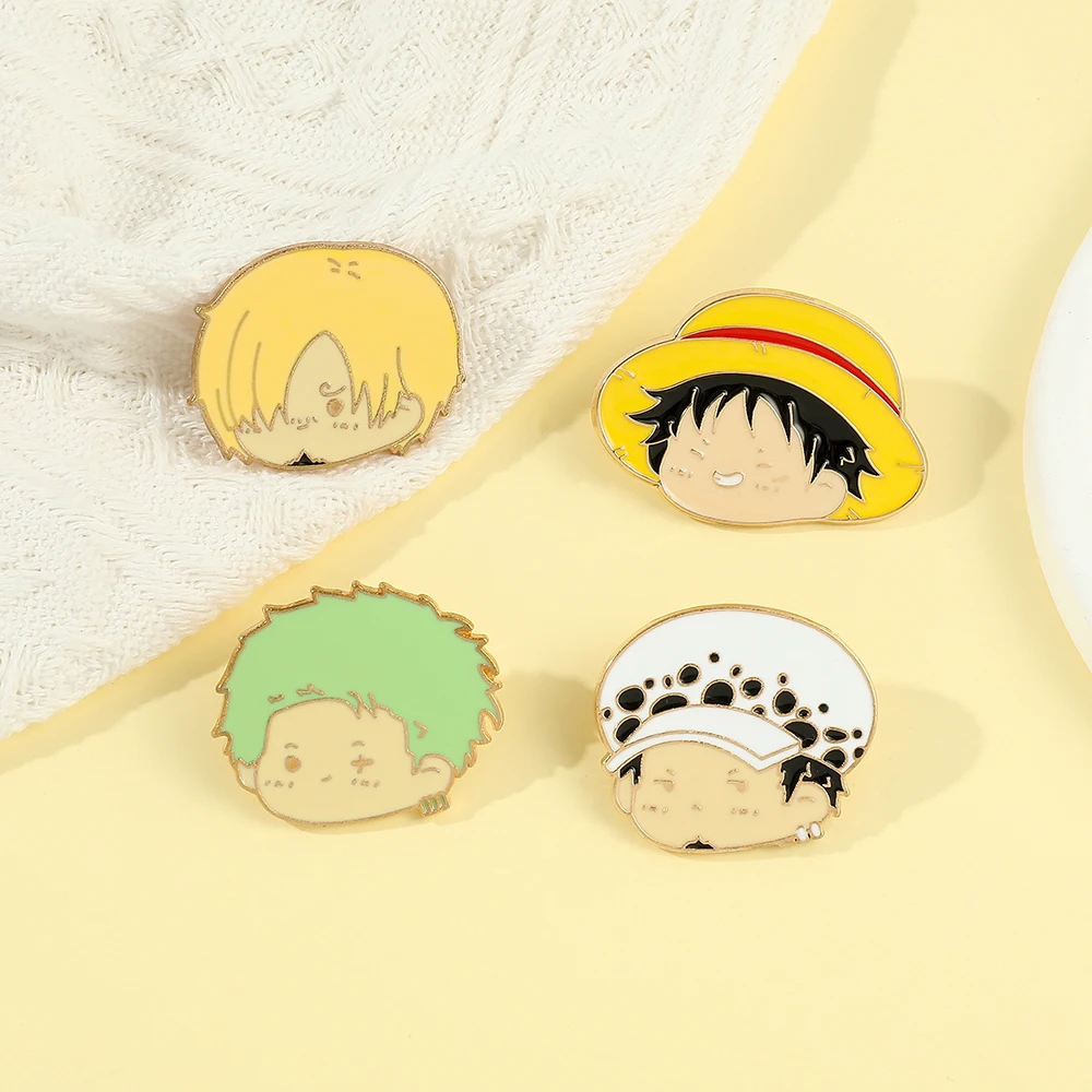 Lot de 4 broches personnages d - Cosplay Anime Zoro avis et prix
