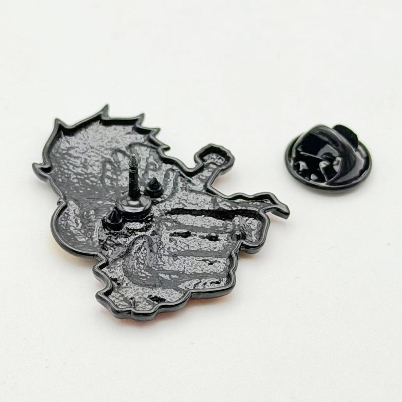 Ensemble de 4 broches de perso - Cosplay Anime Zoro avis et prix